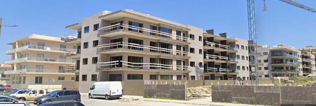 Obra em curso do empreendimento Villas Natura II, em Árvore